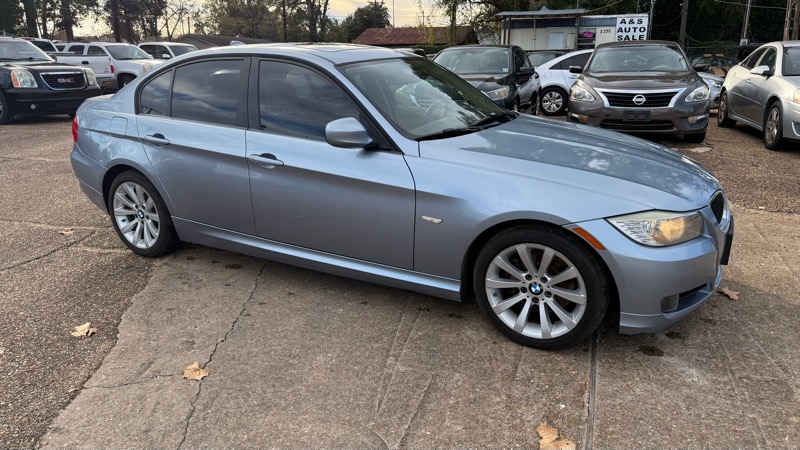 BMW 3 Series 328i 4dr Sdn 2011