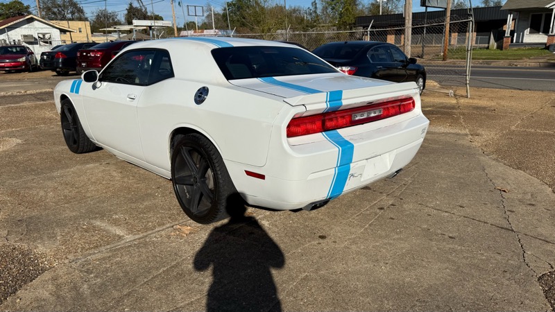 Dodge Challenger 2dr Cpe SXT 2013