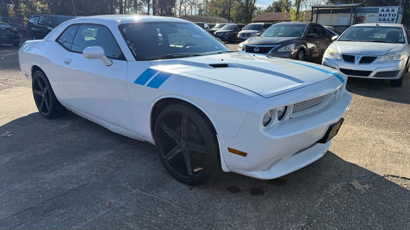 Dodge Challenger 2dr Cpe SXT 2013
