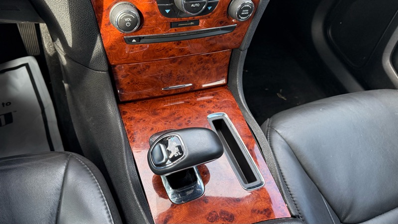 Chrysler 300 4dr Sdn 300 RWD 2014