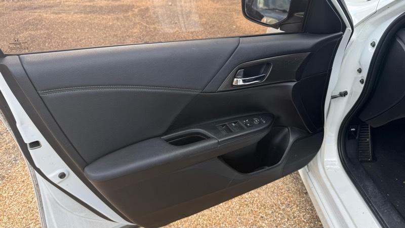 Honda Accord Sedan 4dr I4 Man Sport 2017