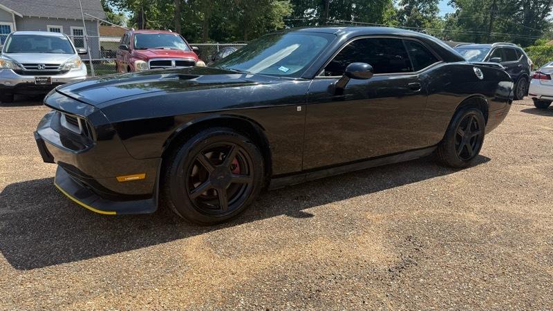 Dodge Challenger  2012
