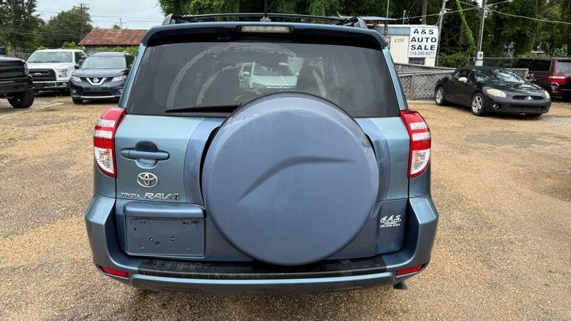 Toyota RAV4  2010
