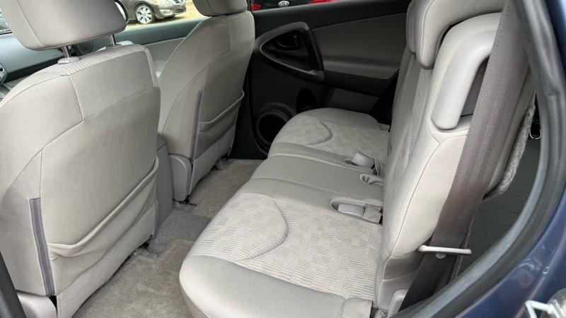 Toyota RAV4  2010