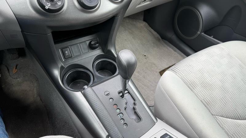 Toyota RAV4  2010