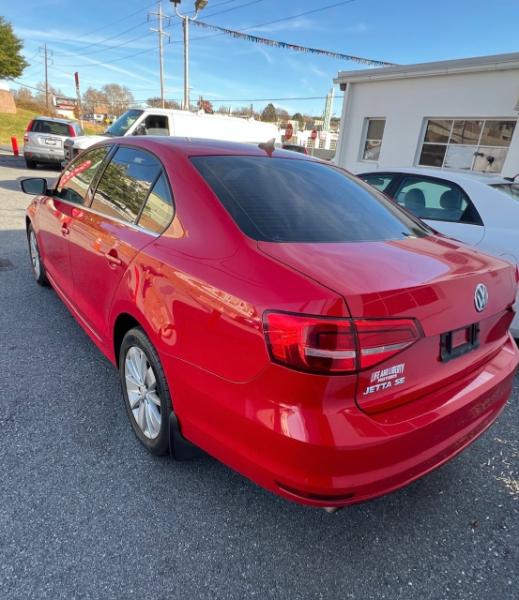 Volkswagen Jetta SE 6A 2015