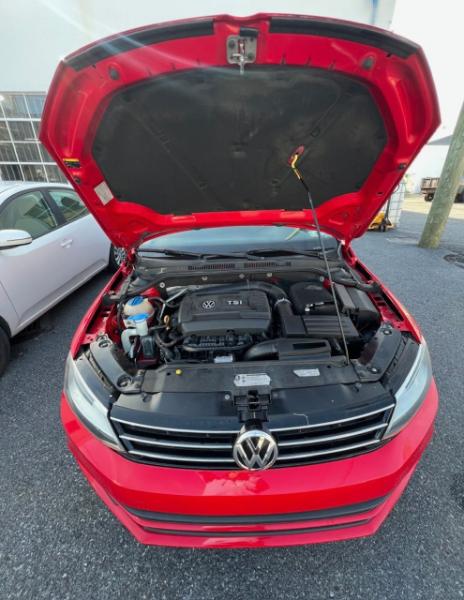 Volkswagen Jetta SE 6A 2015