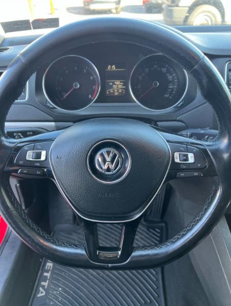 Volkswagen Jetta SE 6A 2015