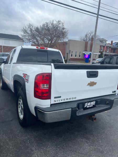 Chevrolet Silverado 1500 LT Ext. Cab 4WD 2011