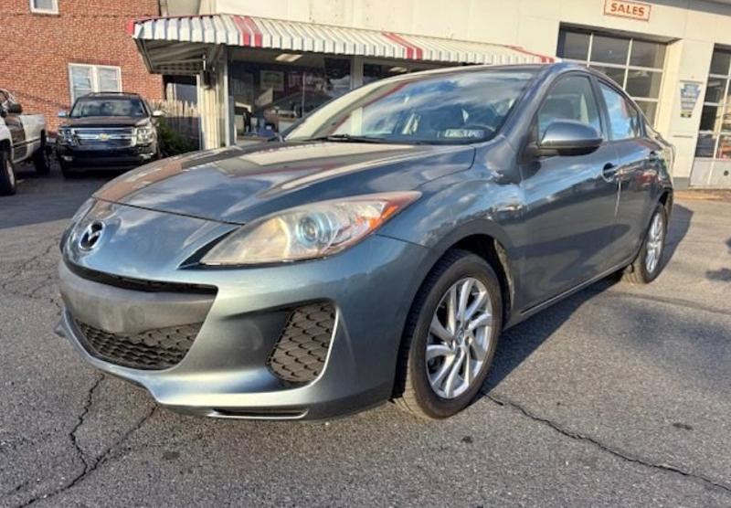 Mazda MAZDA3 i Touring 4-door 2012