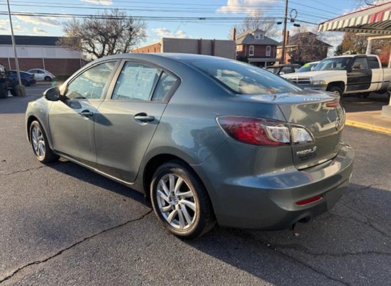 Mazda MAZDA3 i Touring 4-door 2012