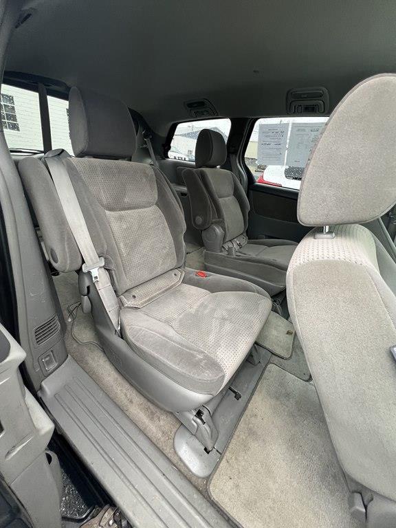 Toyota Sienna CE FWD 7 Passenger 2010