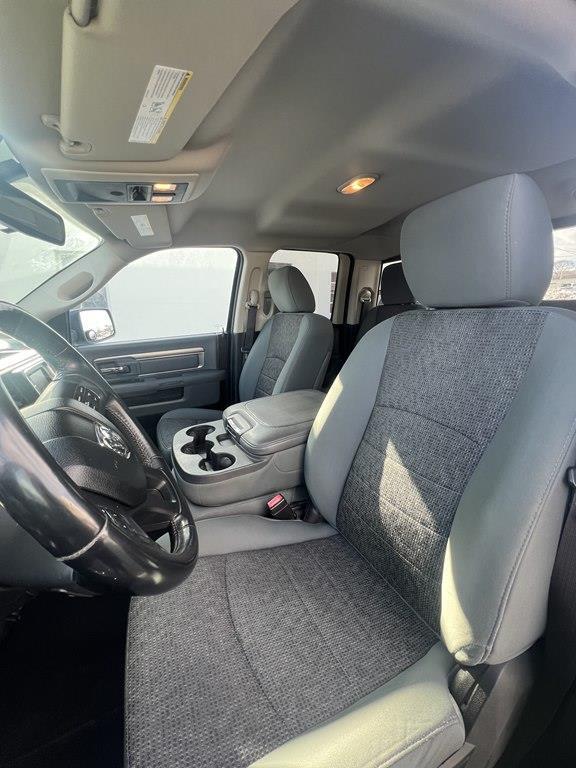 RAM 1500 SLT Quad Cab 4WD 2015