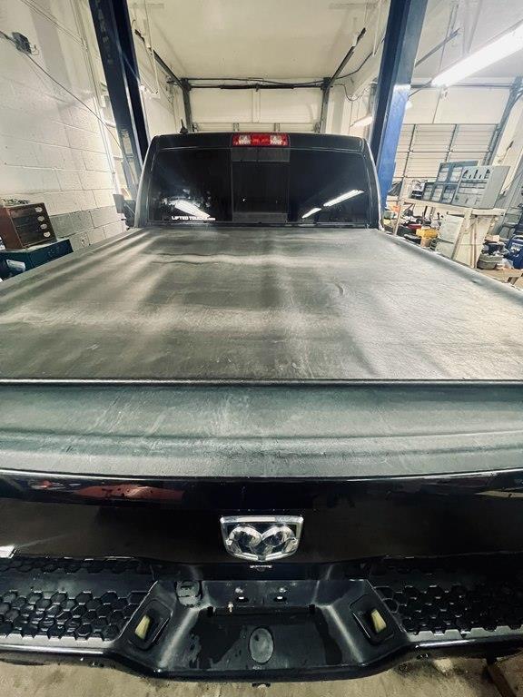 RAM 1500 SLT Crew Cab SWB 4WD 2016