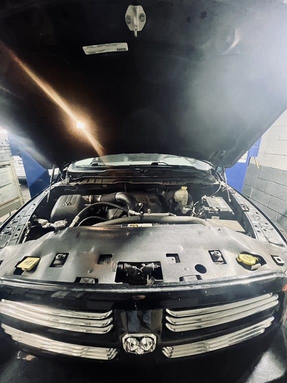 RAM 1500 SLT Crew Cab SWB 4WD 2016