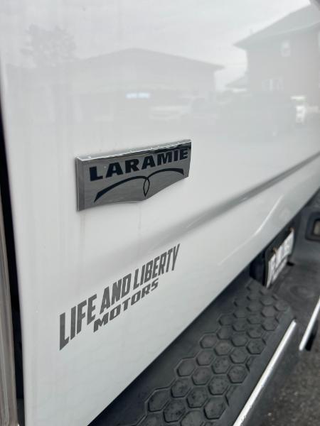 RAM 1500 Laramie Quad Cab 4WD 2013