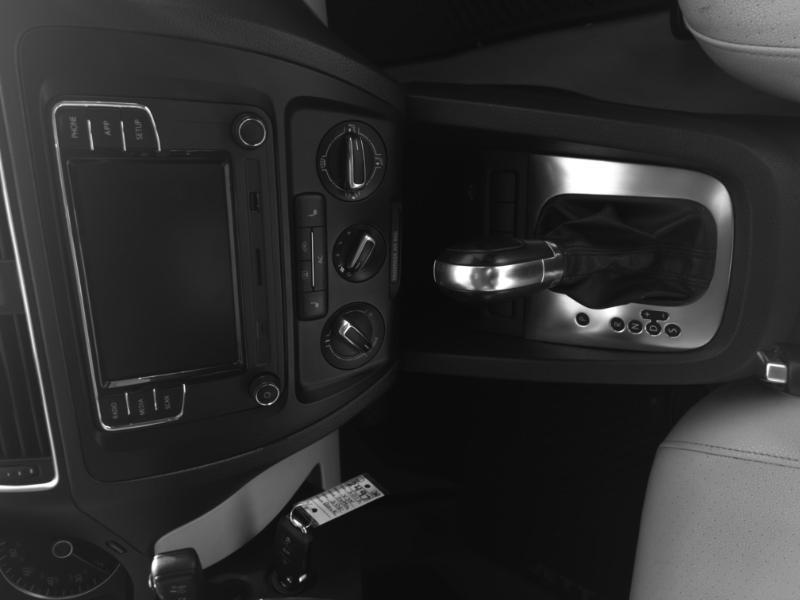 Volkswagen JETTA SE  2012