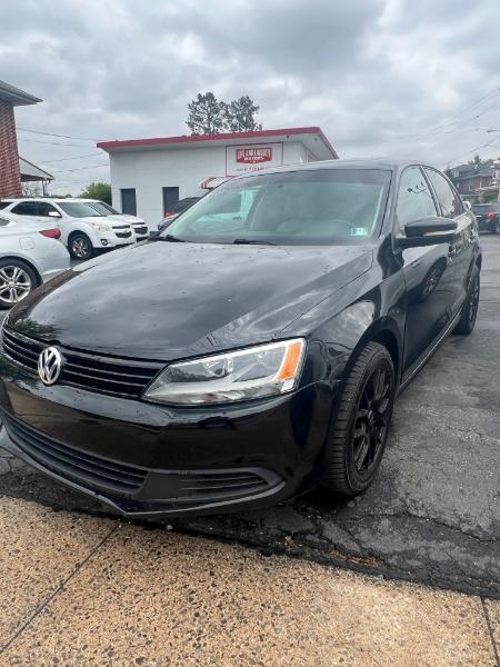 Volkswagen JETTA SE  2012