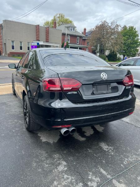 Volkswagen JETTA SE  2012
