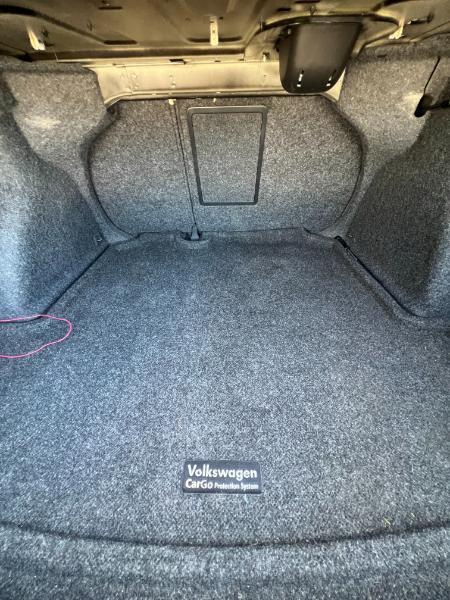 Volkswagen JETTA SE  2012