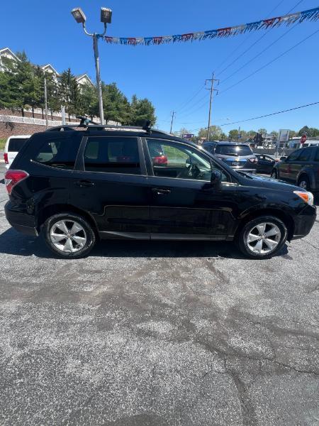 Subaru Forester 2.5i Premium PZEV CVT 2016