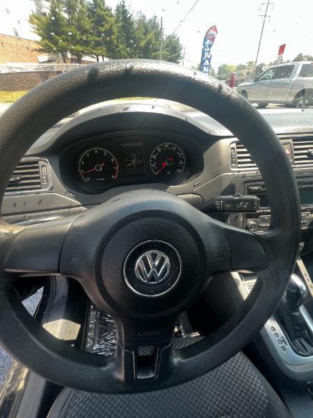 Volkswagen Jetta S 2014