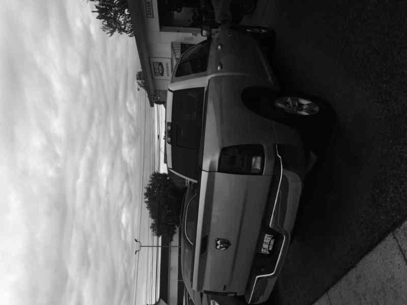 RAM 1500 SLT Crew Cab SWB 4WD 2017