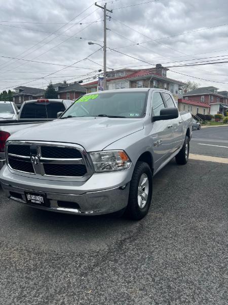 RAM 1500 SLT Crew Cab SWB 4WD 2017