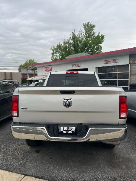 RAM 1500 SLT Crew Cab SWB 4WD 2017
