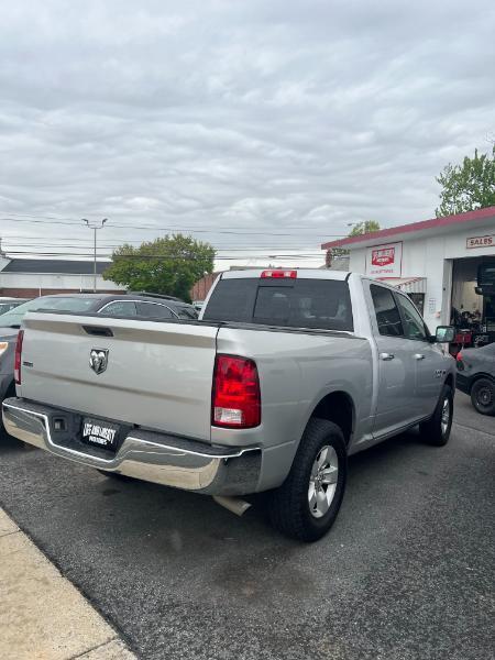 RAM 1500 SLT Crew Cab SWB 4WD 2017