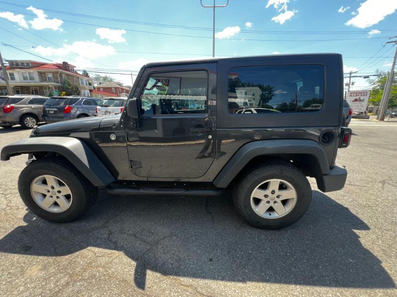 Jeep Wrangler Sport 4WD 2010