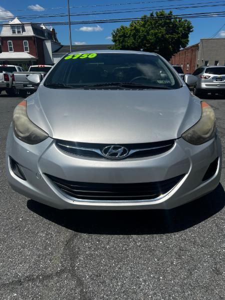 Hyundai Elantra GLS M/T 2013