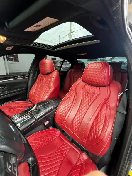 BMW 5-Series 550i 2012