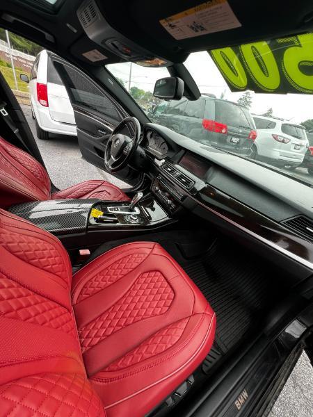 BMW 5-Series 550i 2012