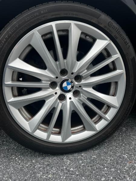BMW 5-Series 550i 2012