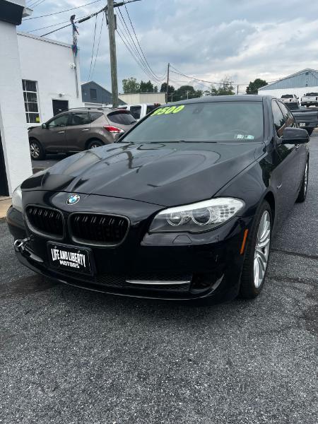BMW 5-Series 550i 2012