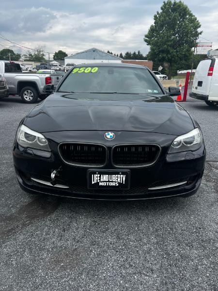 BMW 5-Series 550i 2012