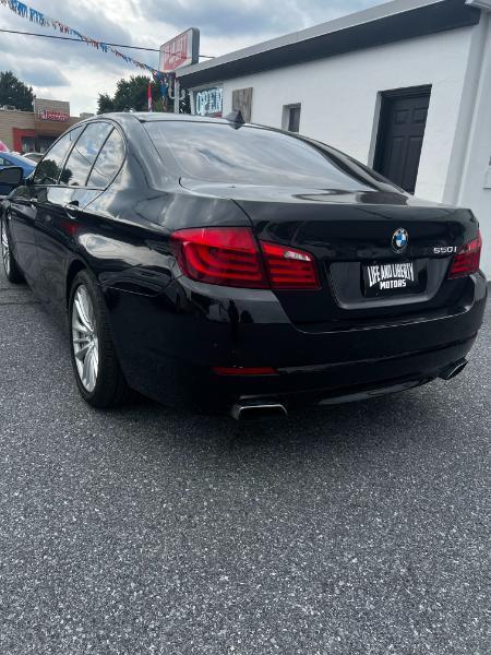BMW 5-Series 550i 2012