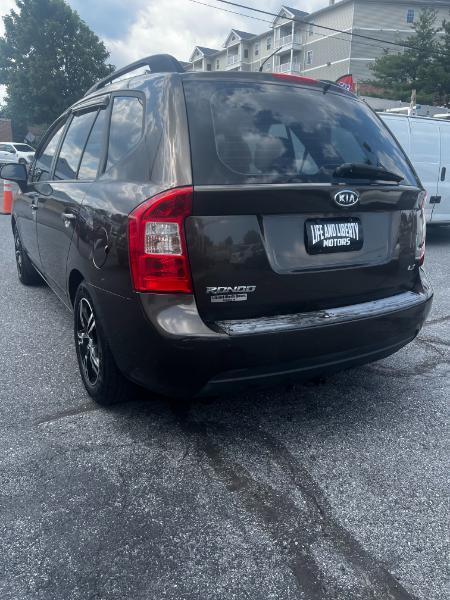 Kia Rondo Base 2009