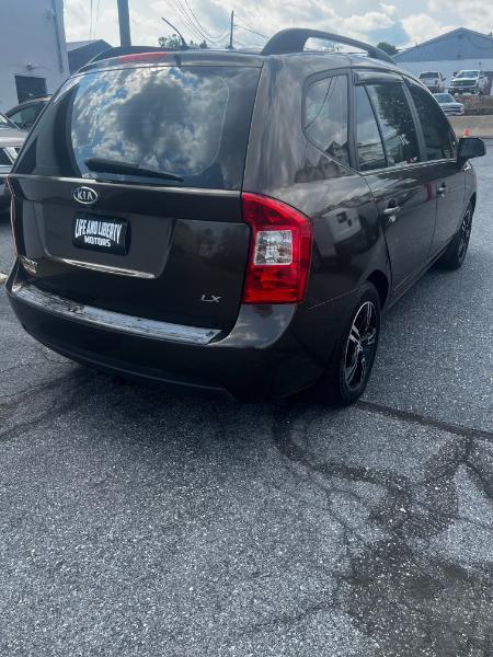 Kia Rondo Base 2009