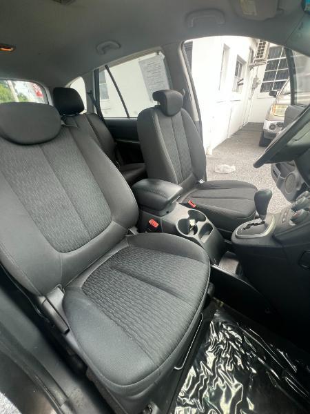 Kia Rondo Base 2009