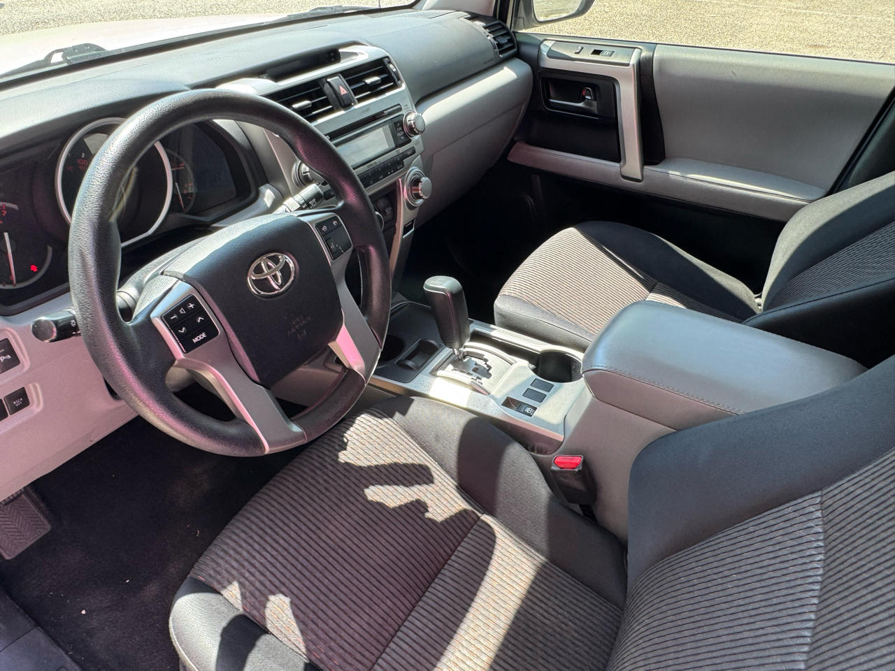 Toyota 4Runner  2013 Toyota 4Runner  2013