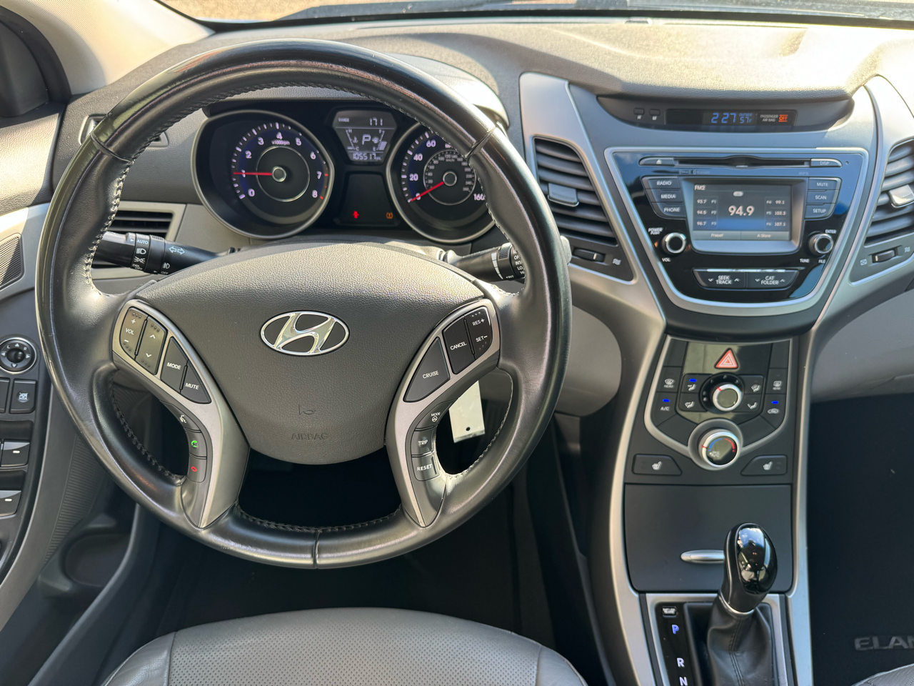 Hyundai Elantra  2015