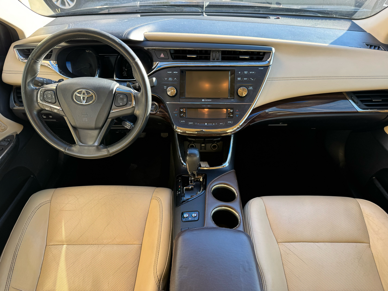 Toyota Avalon  2013