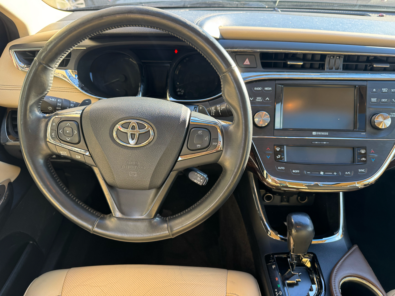 Toyota Avalon  2013