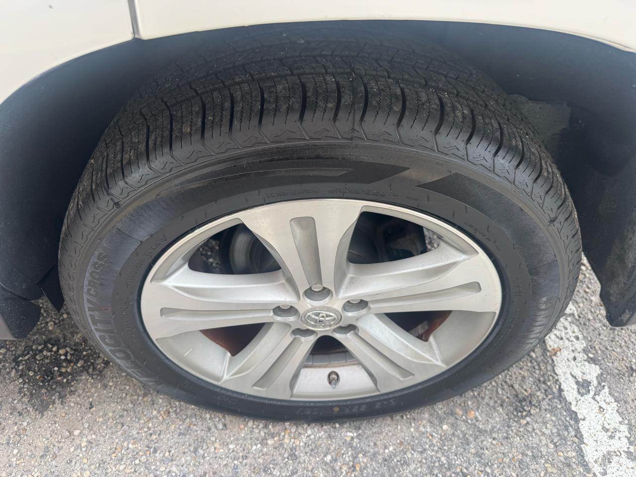 Toyota Highlander  2013