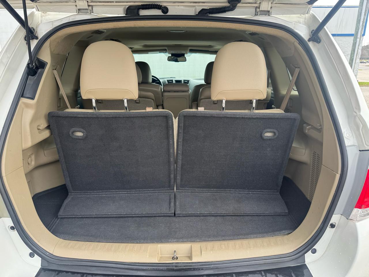 Toyota Highlander  2013