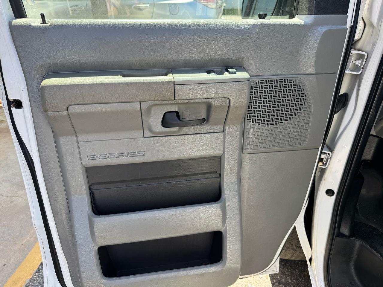 Ford Econoline  2014