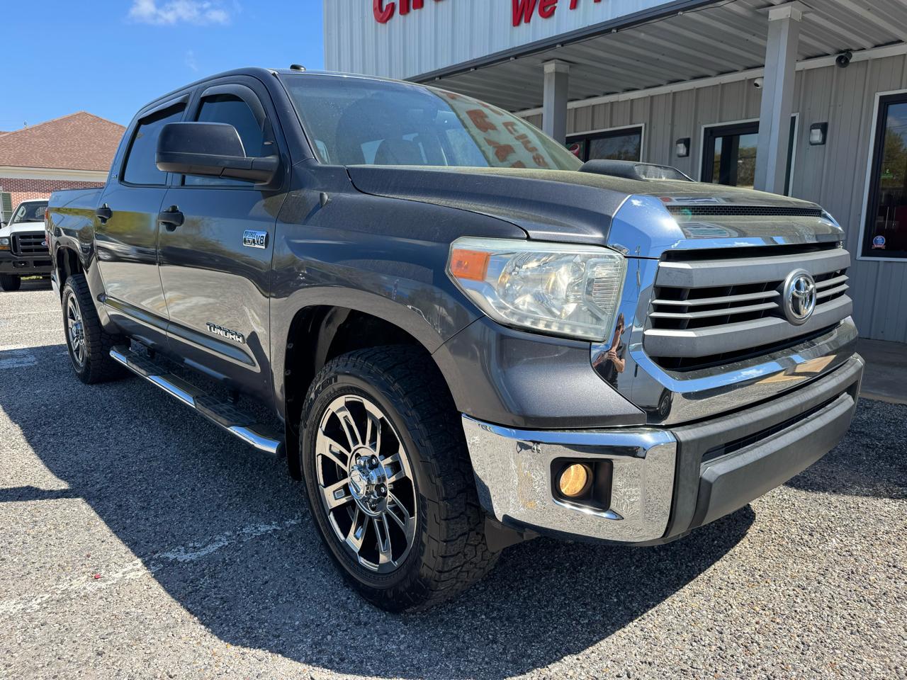Toyota Tundra  2014