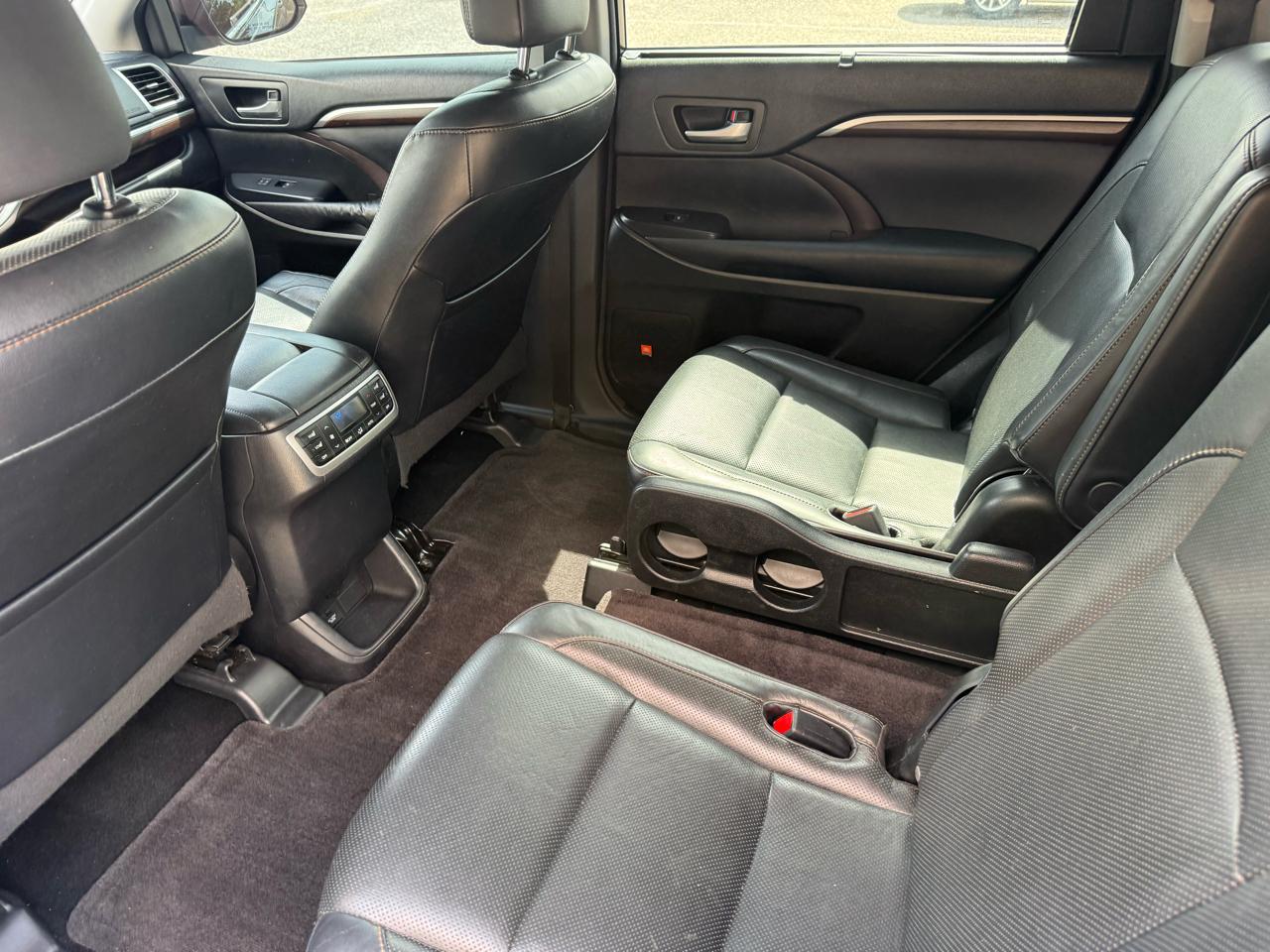 Toyota Highlander  2016